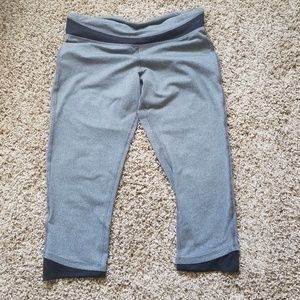 Champion capri workout pants size L